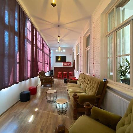 Apartament Red Door Tbilisi Zewnętrze zdjęcie