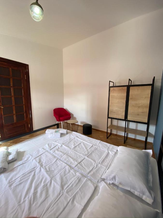 Apartament Red Door Tbilisi Zewnętrze zdjęcie