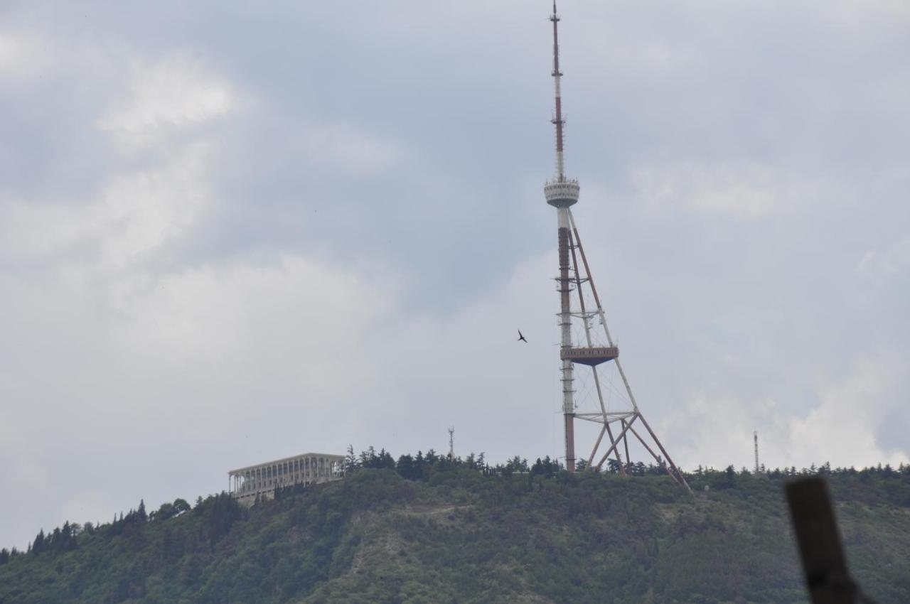 Apartament Red Door Tbilisi Zewnętrze zdjęcie