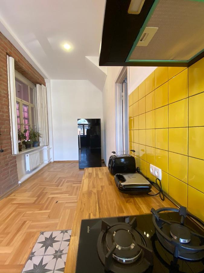 Apartament Red Door Tbilisi Zewnętrze zdjęcie