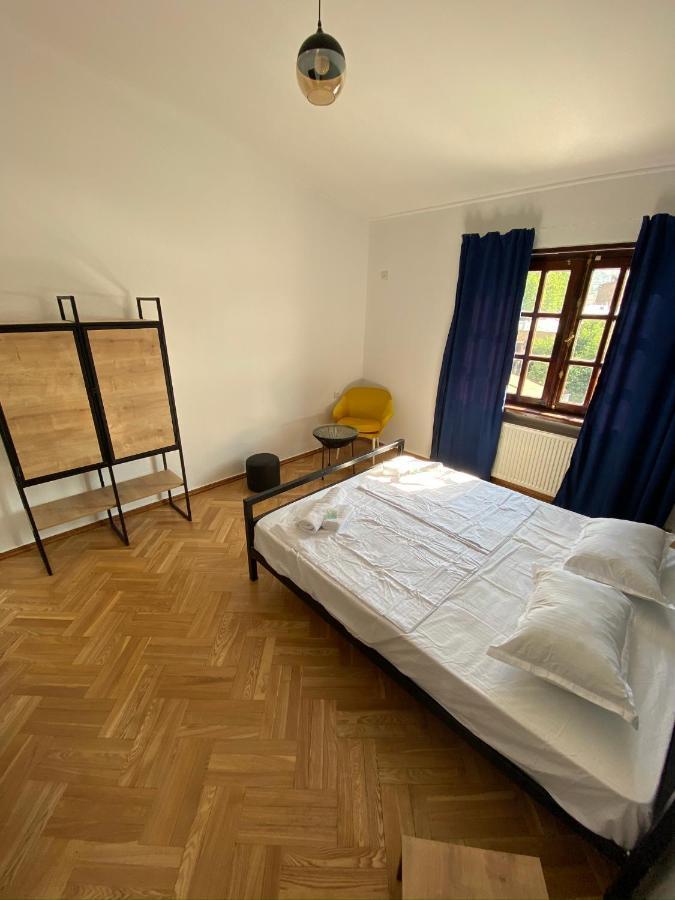 Apartament Red Door Tbilisi Zewnętrze zdjęcie
