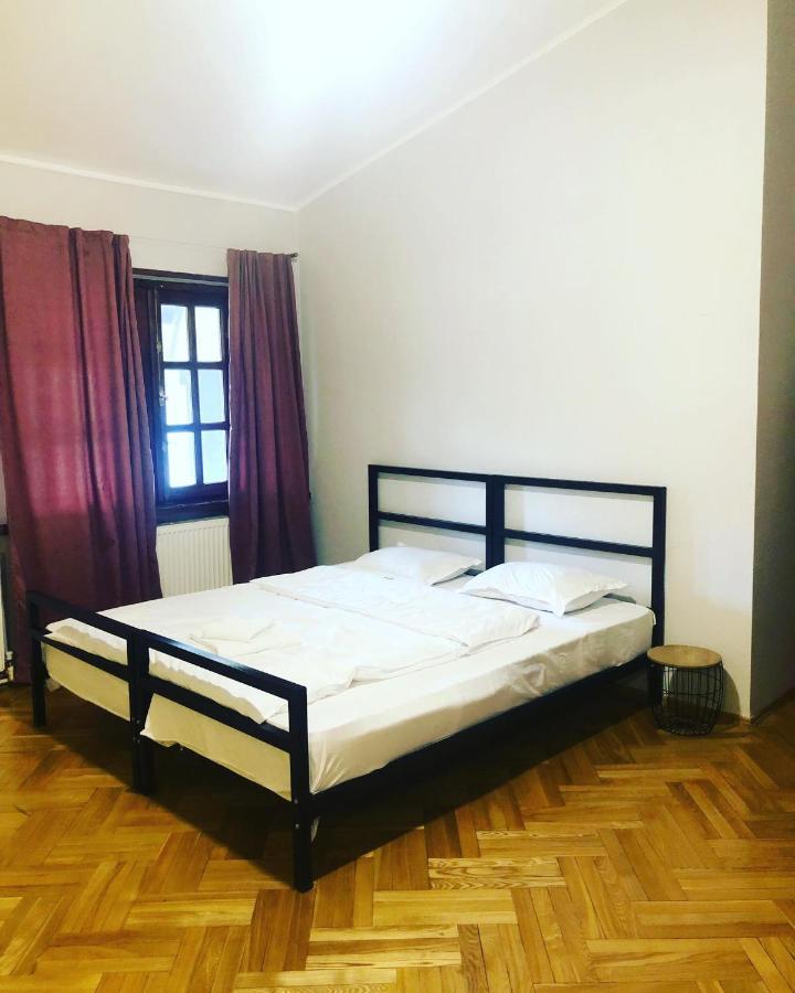 Apartament Red Door Tbilisi Zewnętrze zdjęcie