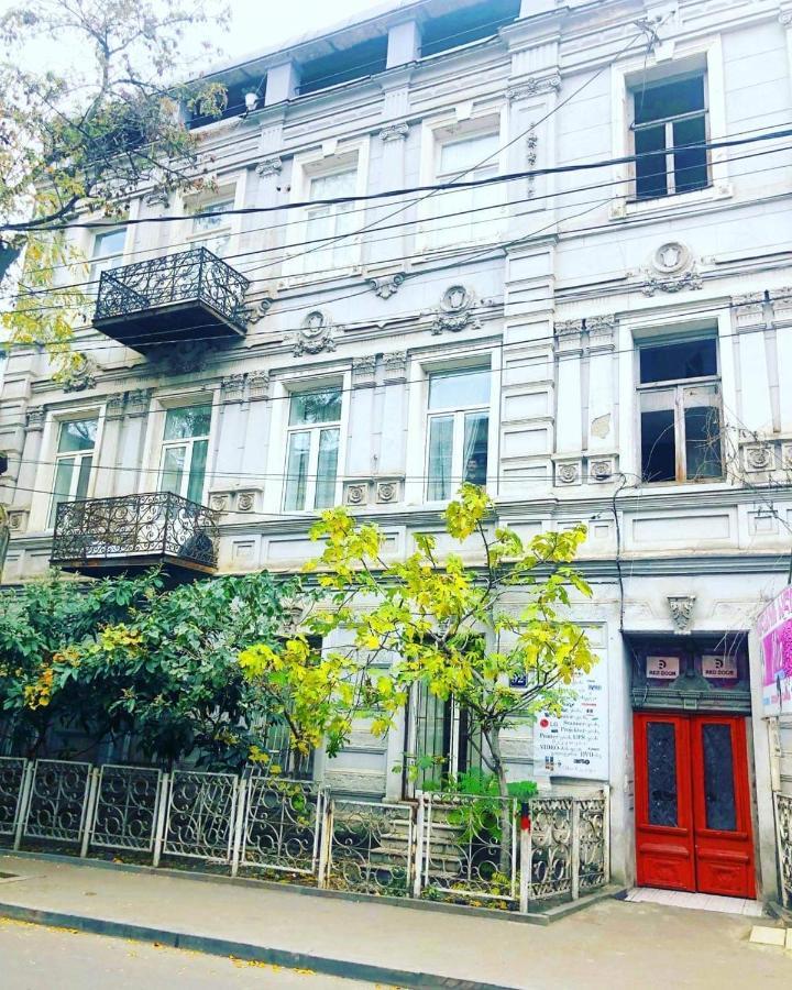 Apartament Red Door Tbilisi Zewnętrze zdjęcie